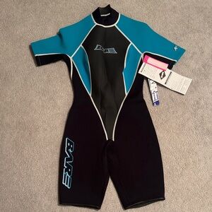 BARE Women's Teal and Black Woman’s Shorty Wetsuit size 7/8 NWT